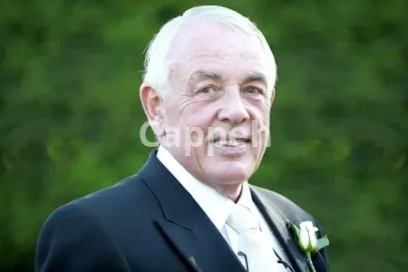 I will do photoshop masking or alpha masking awesome