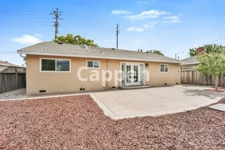 I will edit real estate photos editing single or multiple exposure