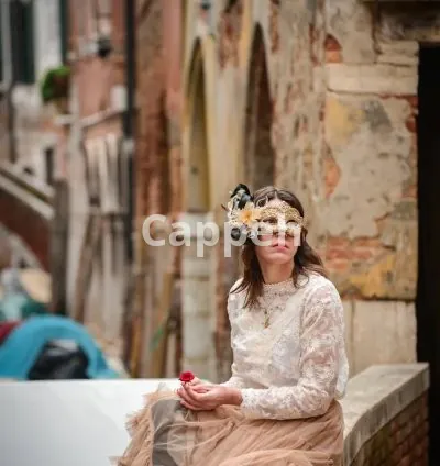 I will provide a memorable photoshoot in venice