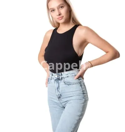 I will make photos with model to advertise your product